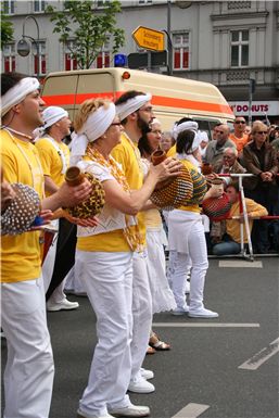 Download ==> Karneval-der-Kulturen_2010_002.zip