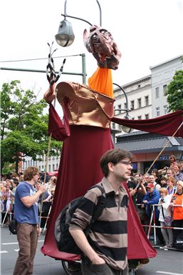 Download ==> Karneval-der-Kulturen_2010_008.zip