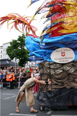 Download ==> Karneval-der-Kulturen_2010_016.zip