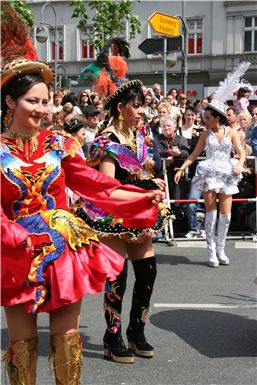 Download ==> Karneval-der-Kulturen_2010_107.zip