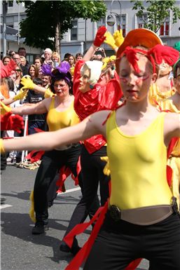 Download ==> Karneval-der-Kulturen_2010_110.zip