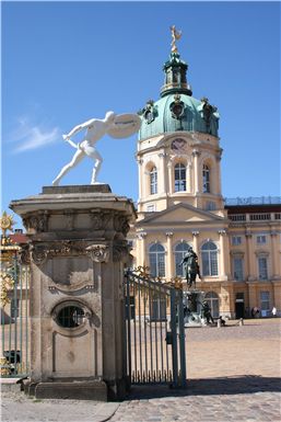 Download ==> Schloss_Charlottenburg_Berlin_03.zip