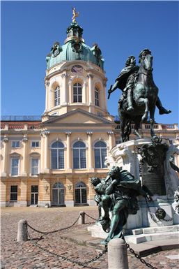 Download ==> Schloss_Charlottenburg_Berlin_06.zip