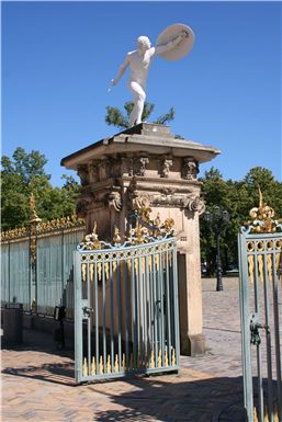 Download ==> Schloss_Charlottenburg_Berlin_08.zip