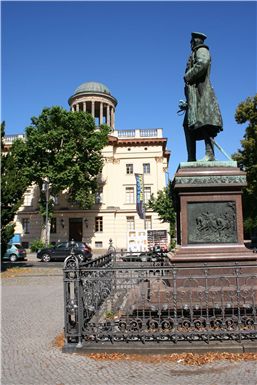 Download ==> Schloss_Charlottenburg_Berlin_10.zip