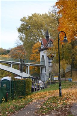 Download ==> Berliner_Herbst_2010_025.zip