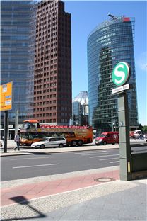 Download ==> Potsdammer_Platz_04.zip