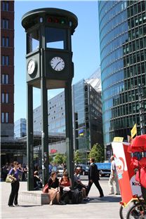 Download ==> Potsdammer_Platz_05.zip